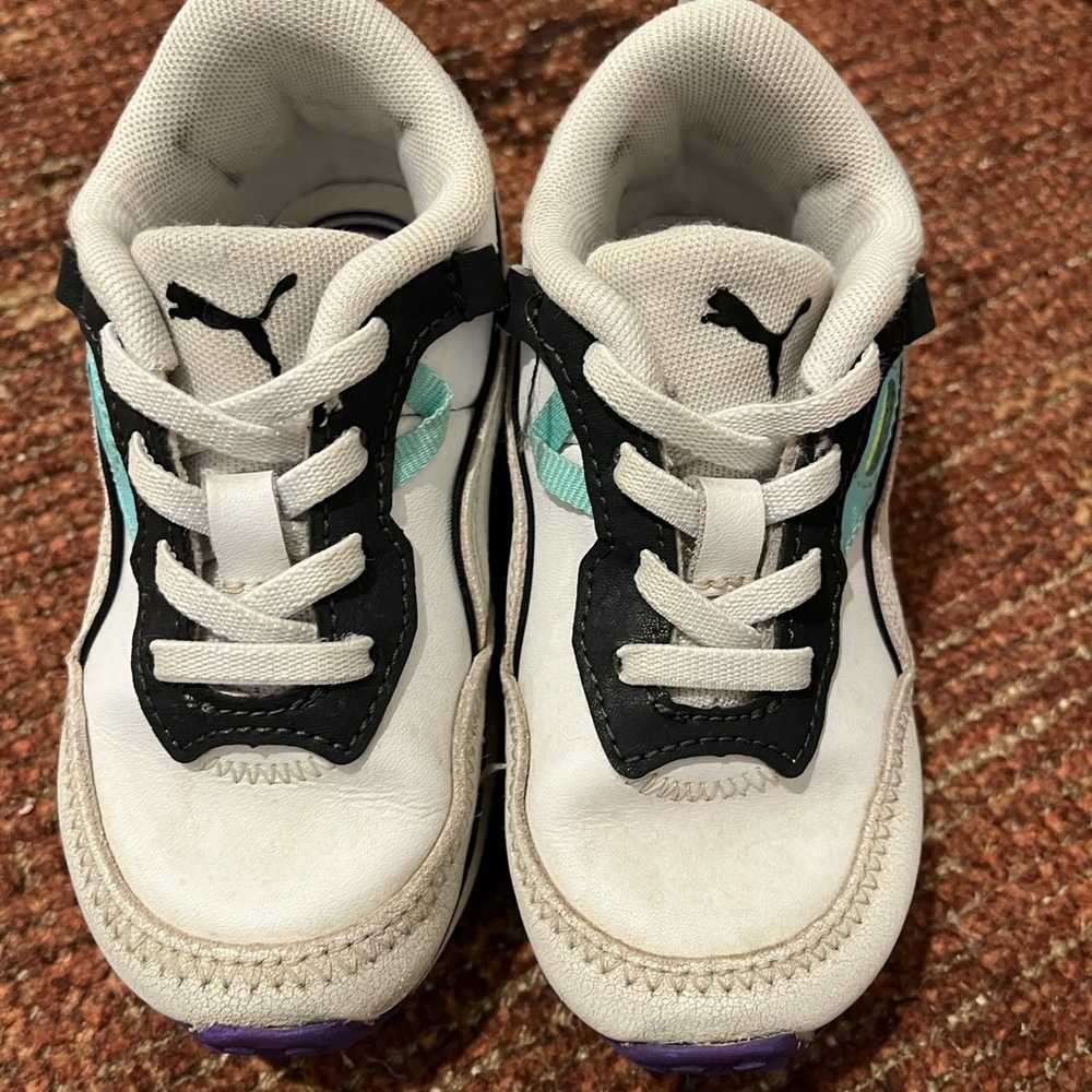 Puma White and Black Sneakers with Signature Stripes